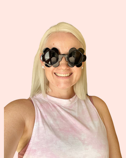 Women’s Black Retro Sunglasses