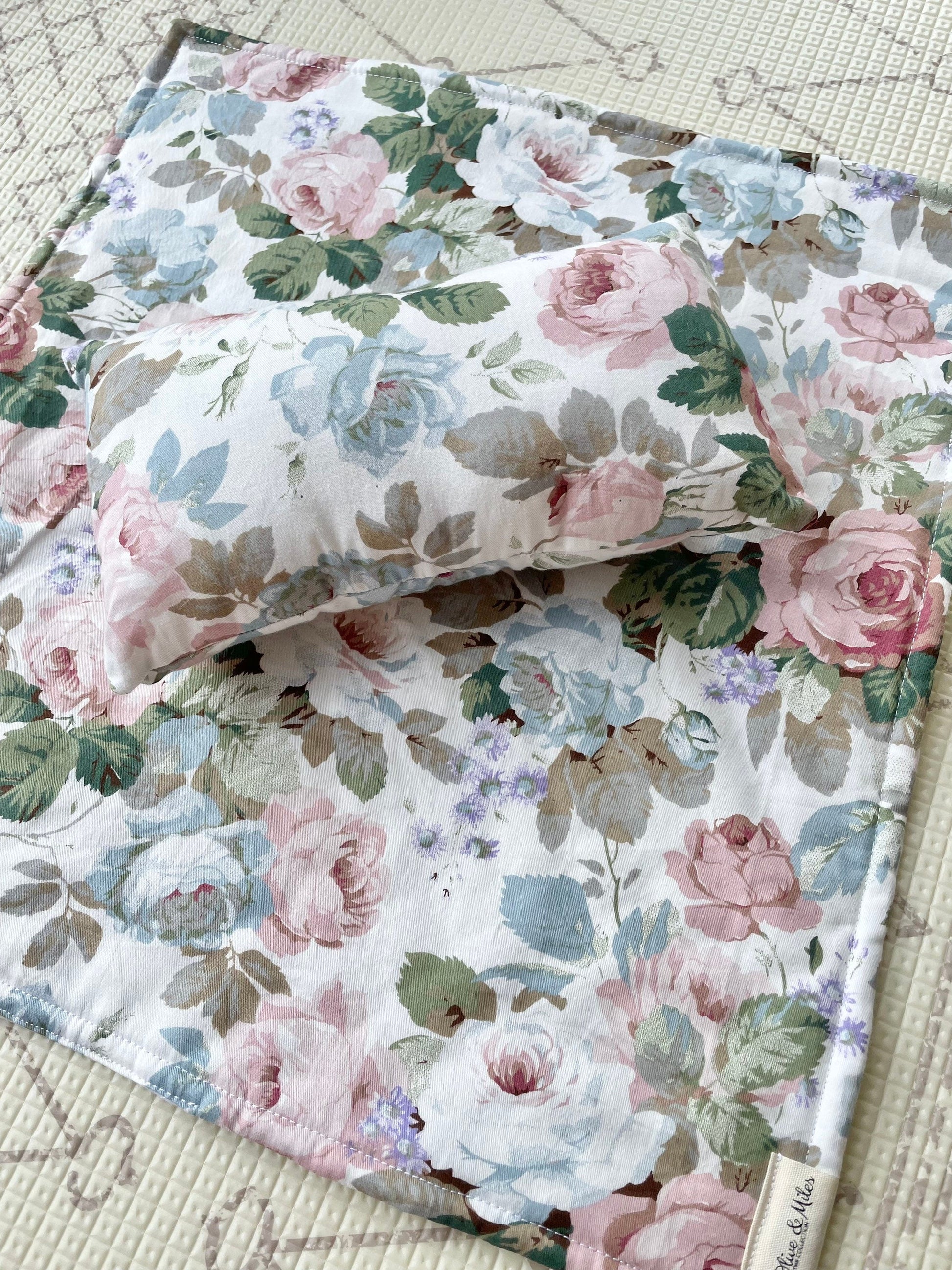 Dolls Bedding - Vintage Rose cot quilt